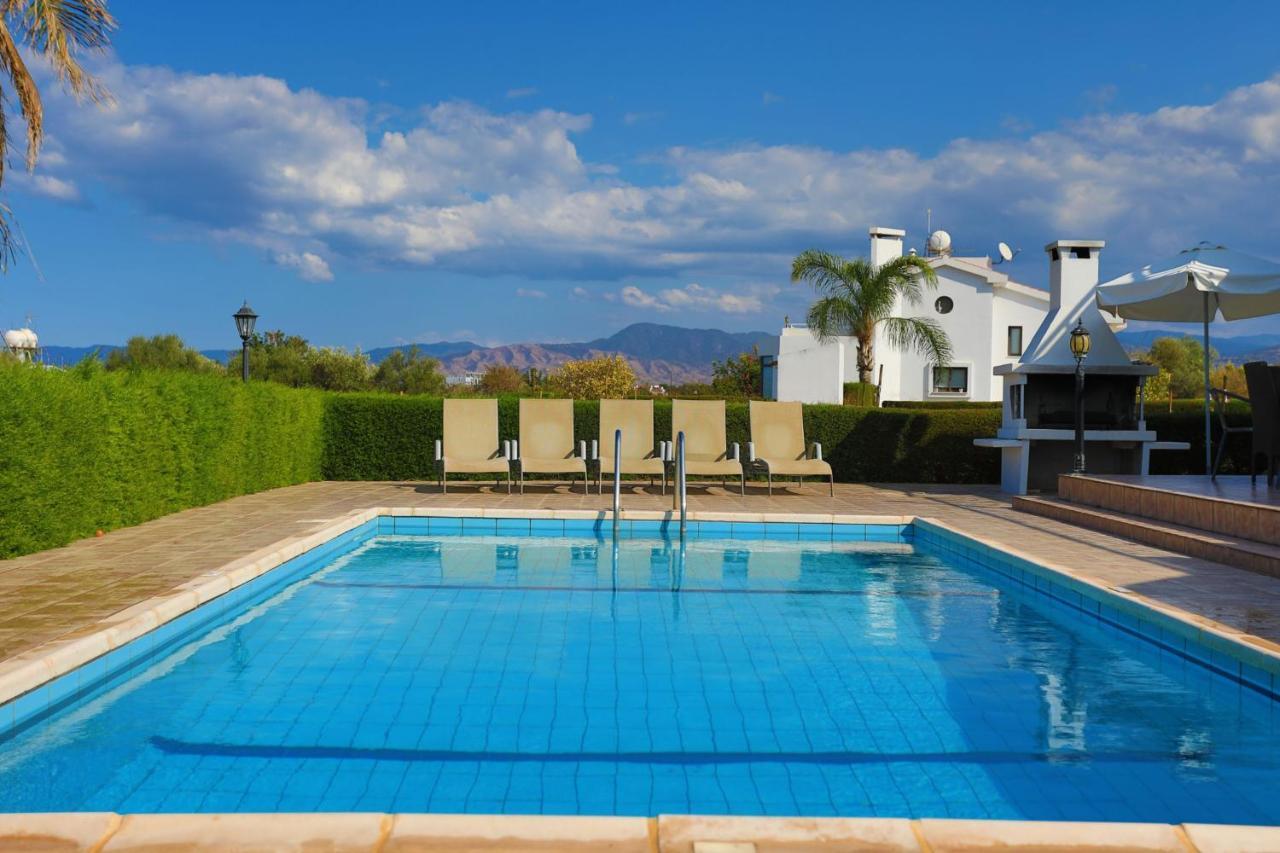 Villa Stavriella ラッチ エクステリア 写真