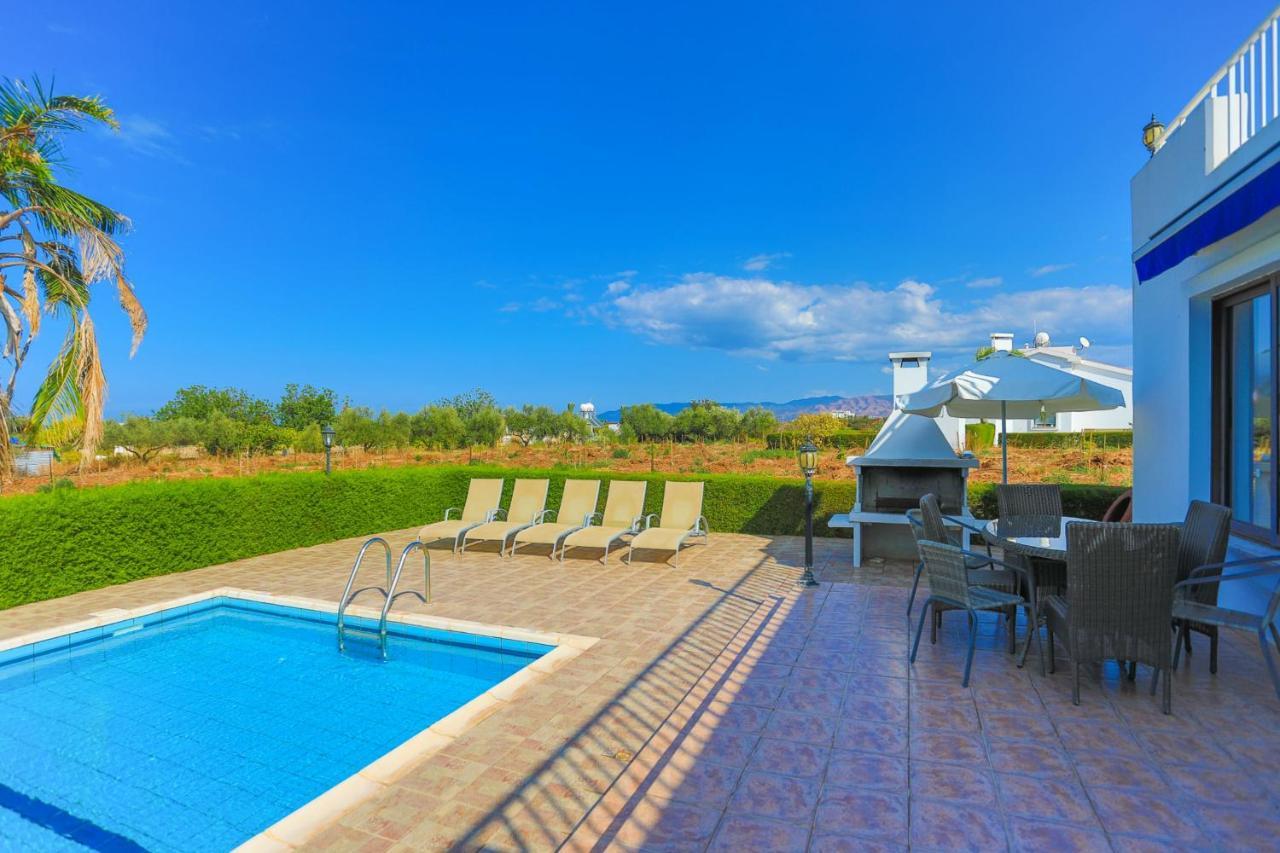 Villa Stavriella ラッチ エクステリア 写真